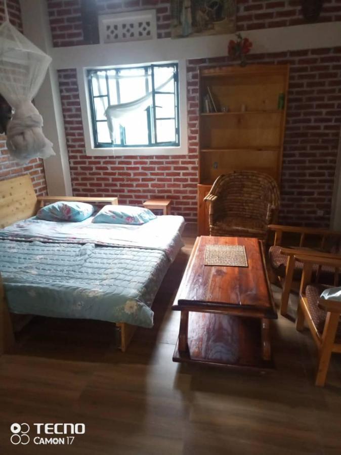 Stany'S Apartments Butare Esterno foto